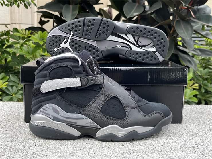 Jordan 8 Retro Cool Grey